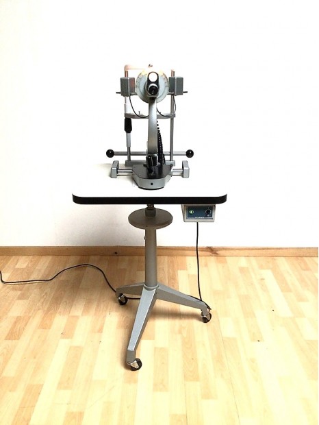 Luneau Ophthalmology Keratometer