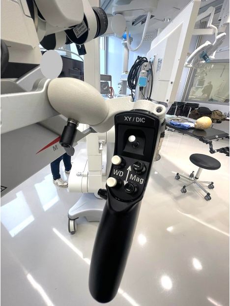 Leica M530 OHX Surgical Microscope