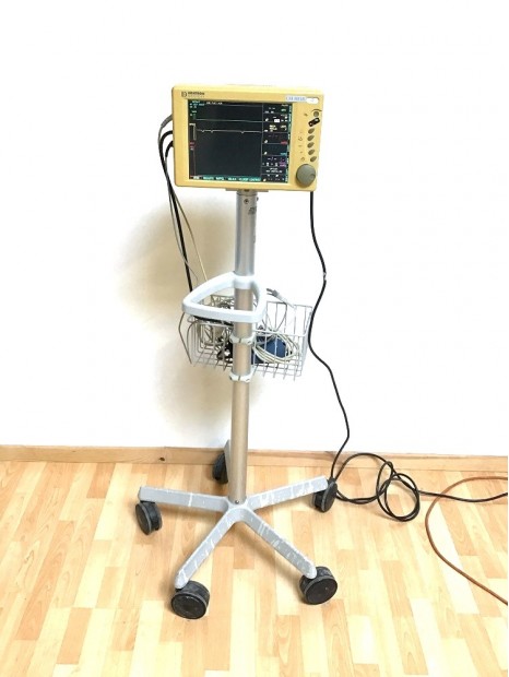 Kontron Medical LM 8038 Patient Monitor
