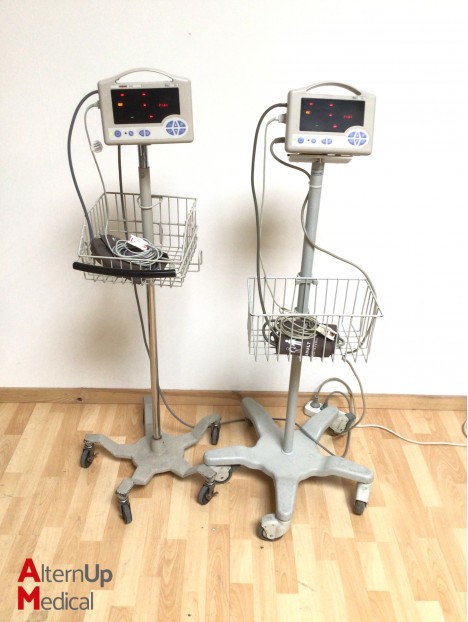 Set of 2 CAS Medical Systems 740-2-MS Patient Monitors