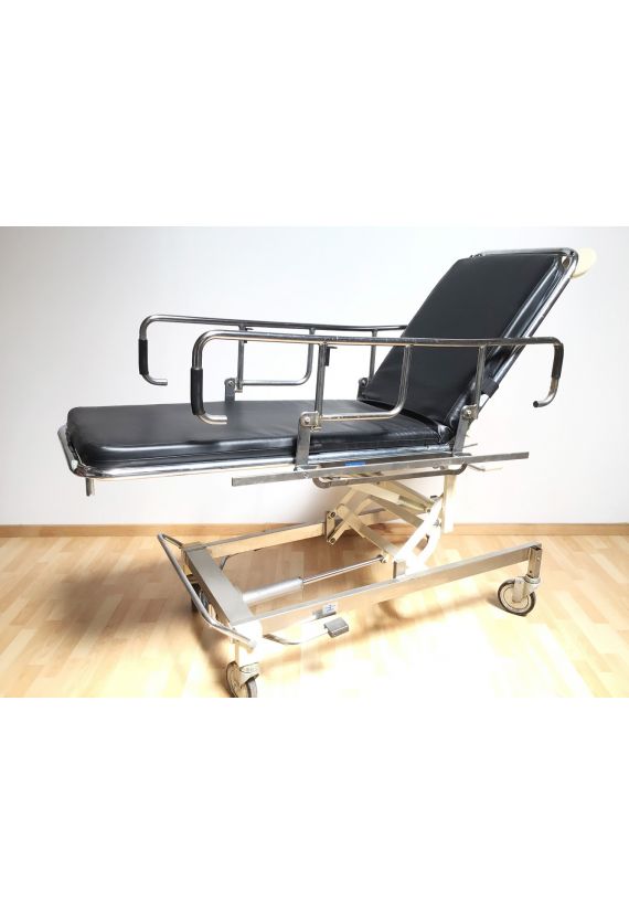 Merivaara 160 Operating and Treatment Trolley