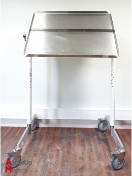 Table de Soins en Inox