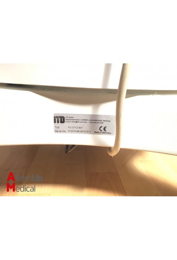 Lot de 2 Chariots d'Endoscopie avec Moniteur Stryker