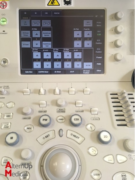 Echographe Toshiba Xario SSA-660A