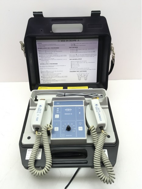 Bruker Medical Minidef 2 Transport Defibrillator