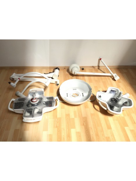 Lot de 2 Scialytiques ALM Axcel et X'Ten