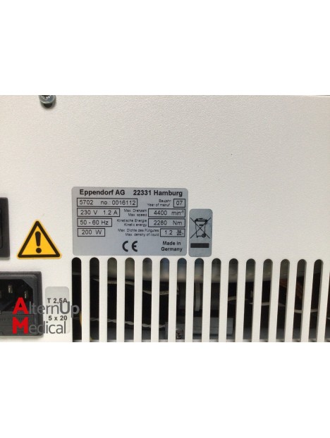 Eppendorf 5702 Centrifuge 